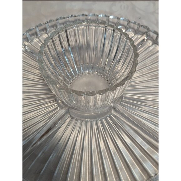 Crystal Clear Faceted Crystal 2 in 1 Pedestal Cake Plate/Vegetable Chip and Dip - Picture 4 of 7